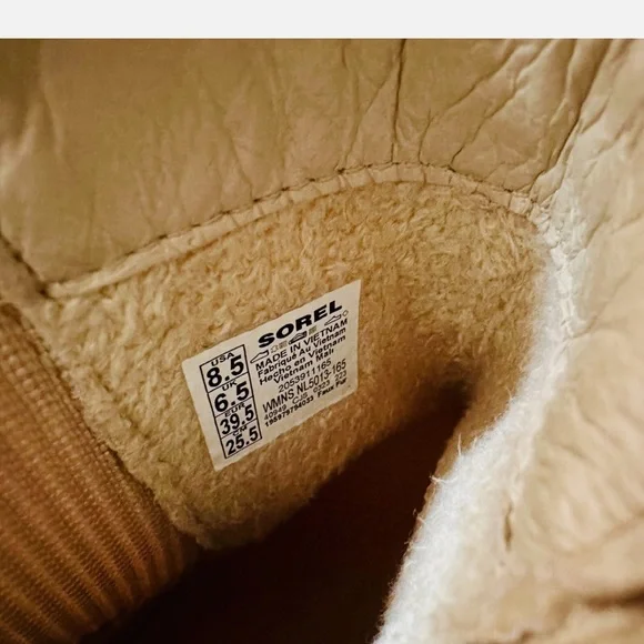 Sorel Caribou Cozy Chelsea Sherpa Cream Ankle Boots with Rugged Sole - Picture 6 of 8